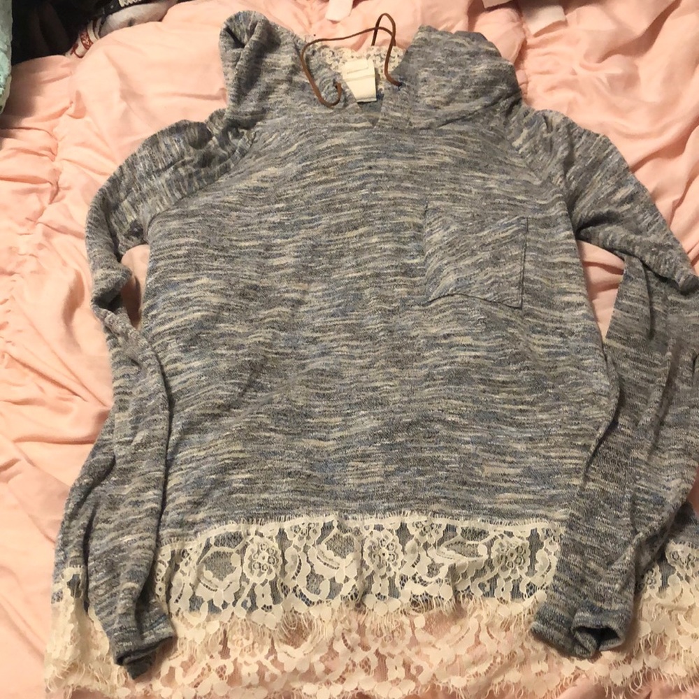 Hooded blue top